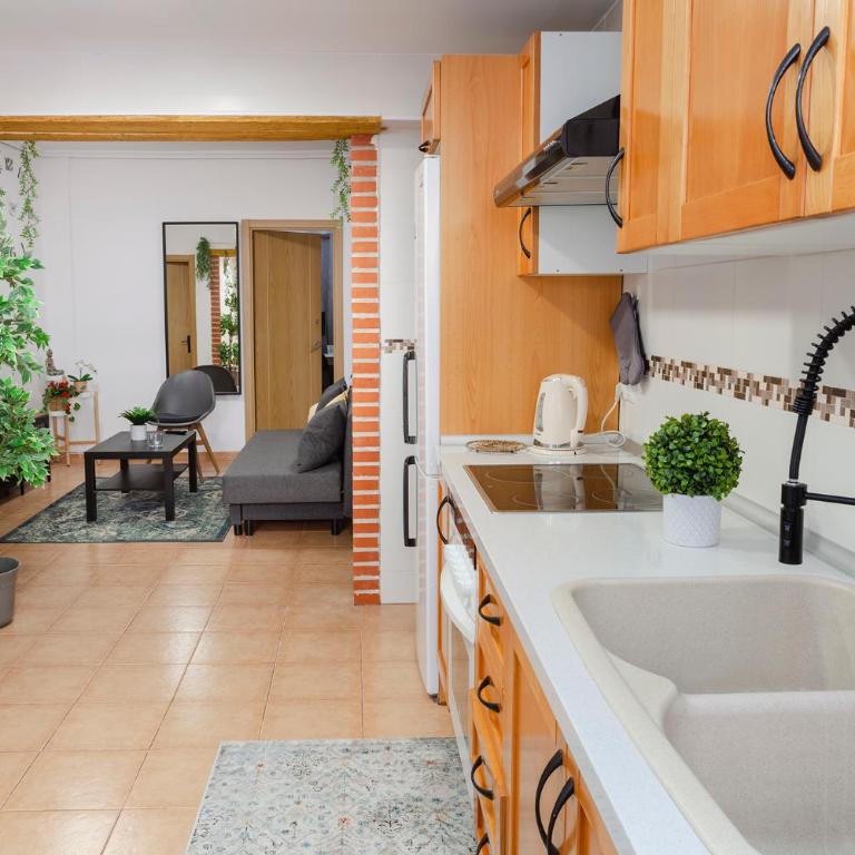 Artsy Large Getaway - 2 Bedroom w HUGE patio - Great for families and Digital Nomads - Two-Bedroom Apartment - 19