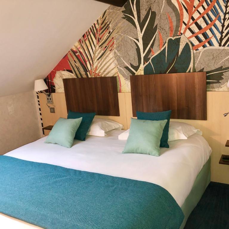 HOTEL ARVERNA VICHY - ClT'HOTEL - Chambre Double Économique avec 1 Lit de 140 cm - 1