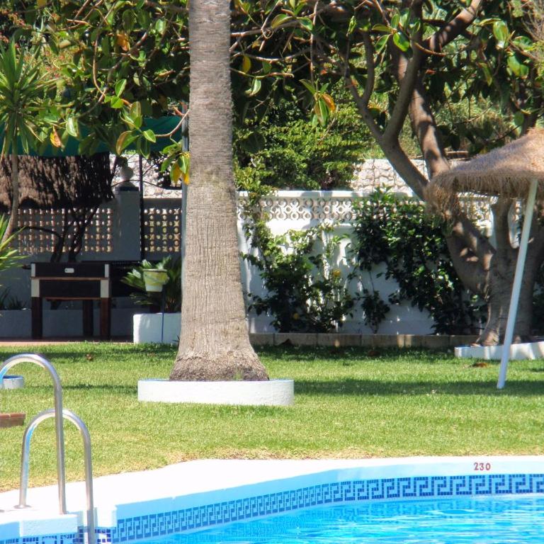 1ª Línea de Playa, 2 Dormitorios, plaza de garaje - Two-Bedroom Apartment - 12