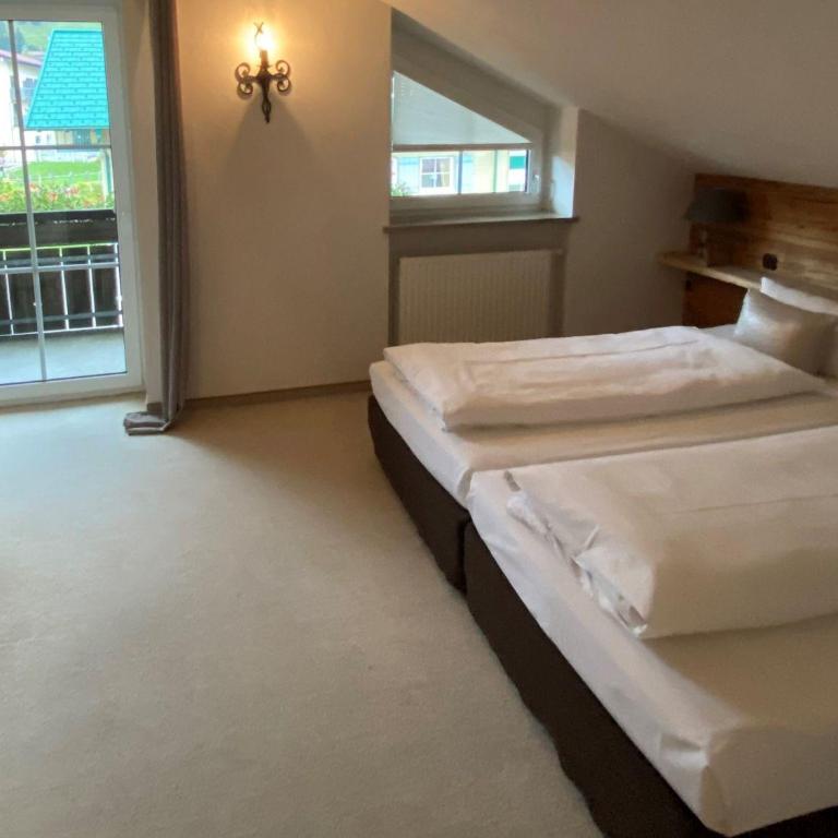 Chalet Jochpass Ferienwohnungen by HOTEL LANIG - Ferienwohnungen mit Zugang zum WellnessSpa im Hotel Lanig - Apartment mit 1 Schlafzimmer - 2