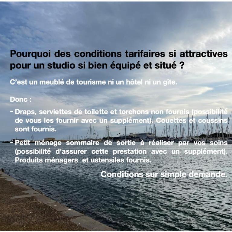 Studio - Les pieds dans l'eau agréable en toutes saisons 4 couchages - climatisation - parking privé - piscine sur mer - vue magnifique et rare - situation optimum - Les argonautes - Ile des pêcheurs - Cap d'Agde - One-Bedroom Apartment - 40