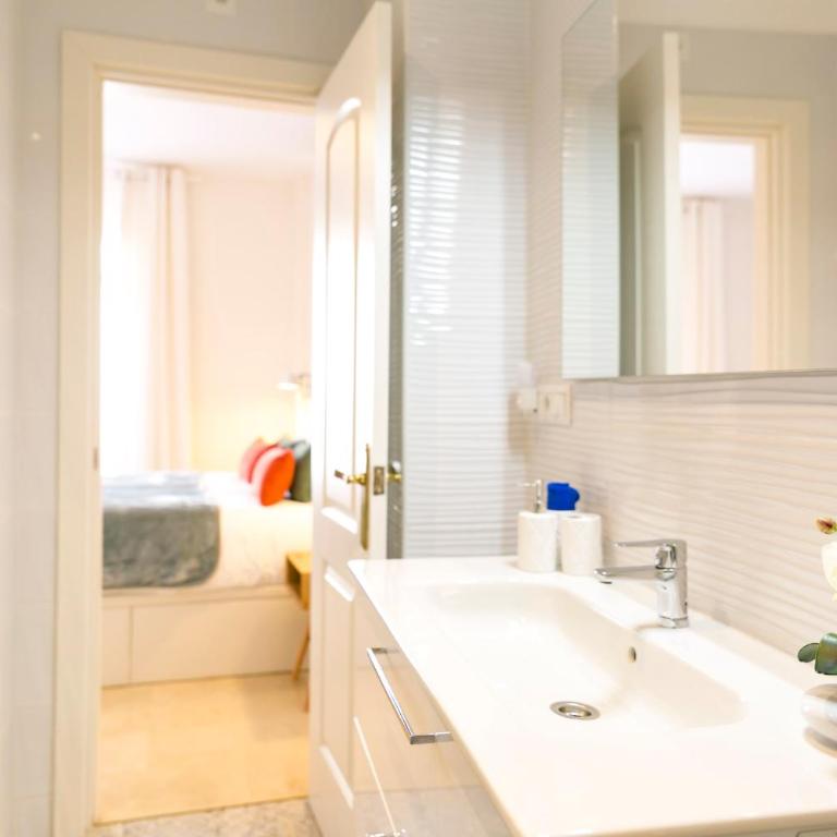 Agua V & seasonal pool by ELE Apartments - Apartamento de 2 dormitorios - 2