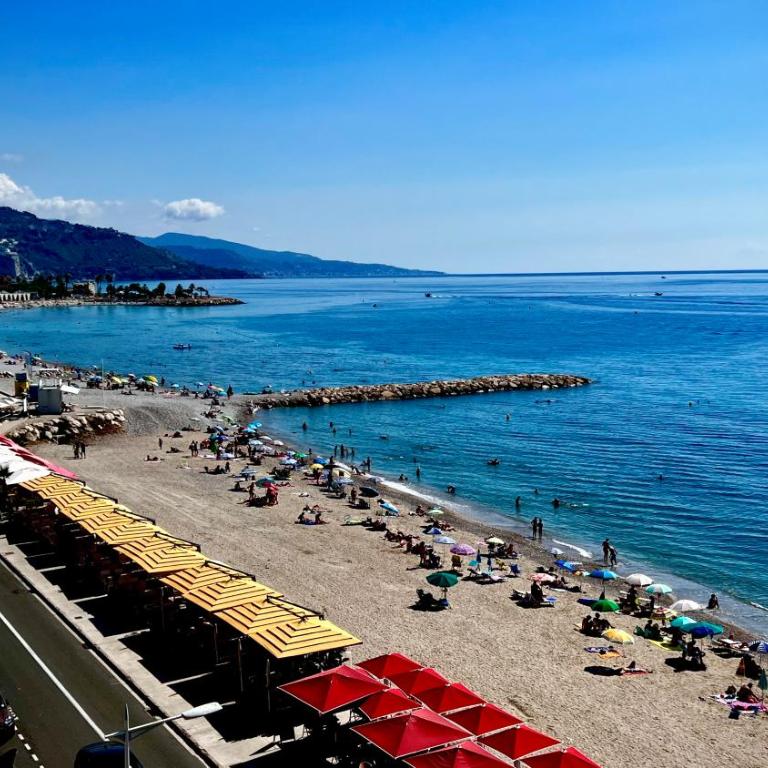 SEAVIEWS BY JENNI MENTON, LA SUITE, Superbe Front de mer, top emplacement avec terrasse et parking! - Appartement 1 Chambre - 15