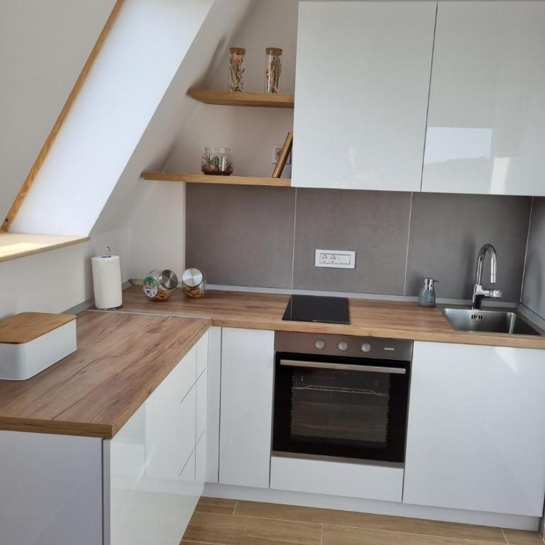 Apartman Suzi - One-Bedroom Apartment - 8
