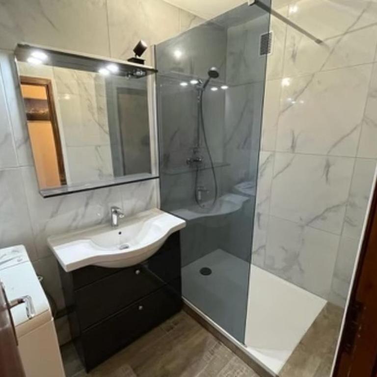 Apartment With Balcony Close To The Ski Slopes - Appartamento - 14