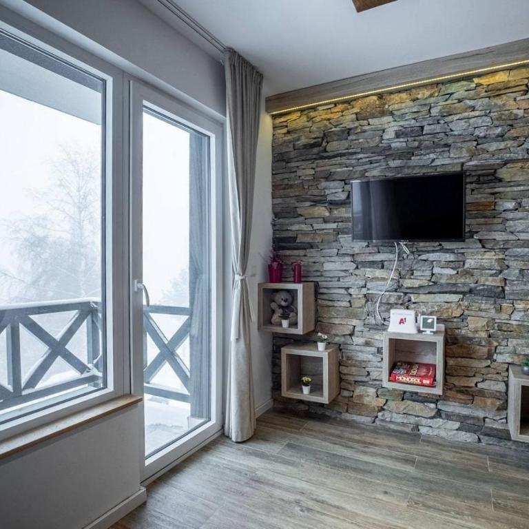 Lux Apartman Lucky - One-Bedroom Apartment - 12