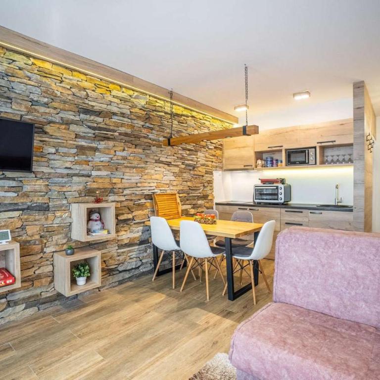 Lux Apartman Lucky - One-Bedroom Apartment - 5