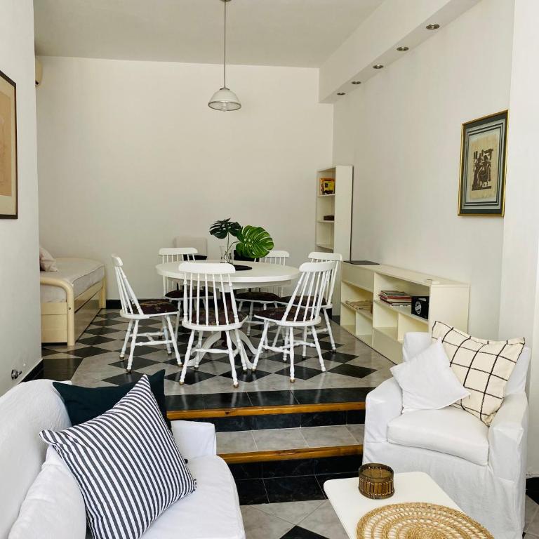 V.60 - One-Bedroom Apartment - 3