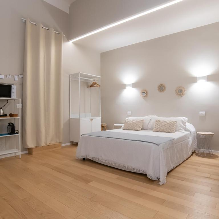 Room24 L - One-Bedroom Apartment - 3
