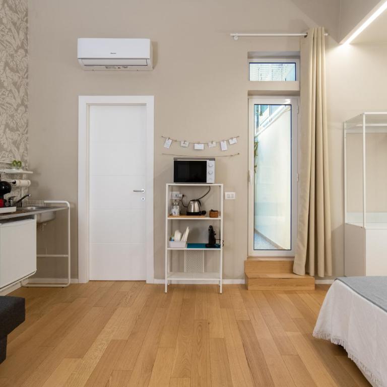 Room24 L - One-Bedroom Apartment - 13