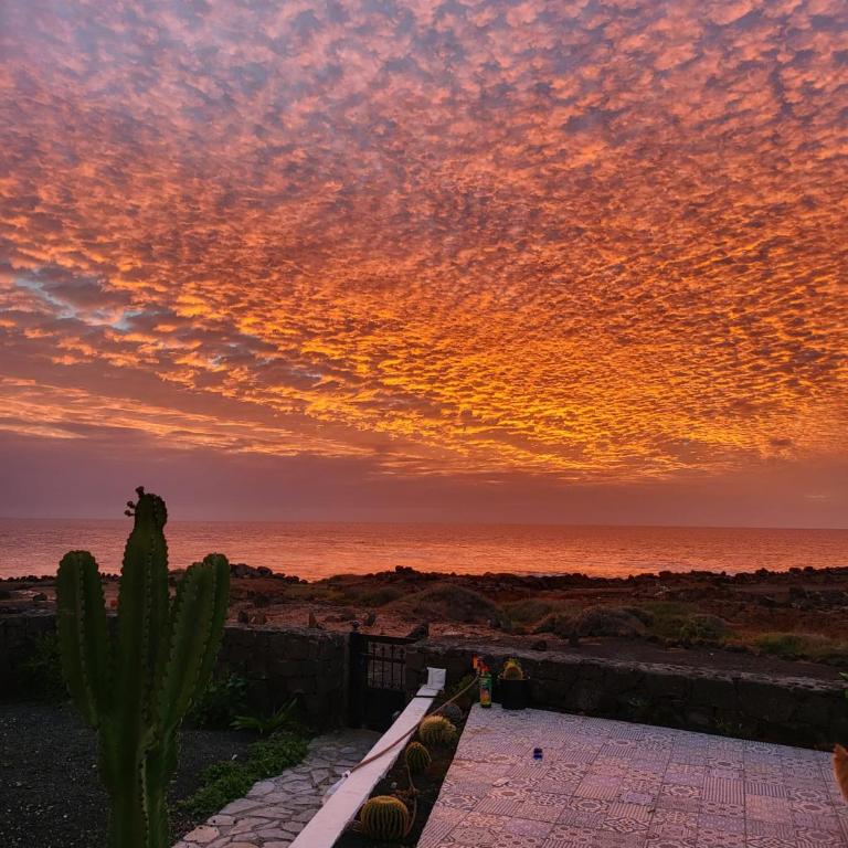 Villa Sunset Paradise with panoramic sea view, first line, sunsets - Villa - 12