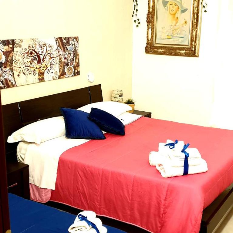 B&B Napoli Citta' - Camera Matrimoniale con Bagno Privato - 9