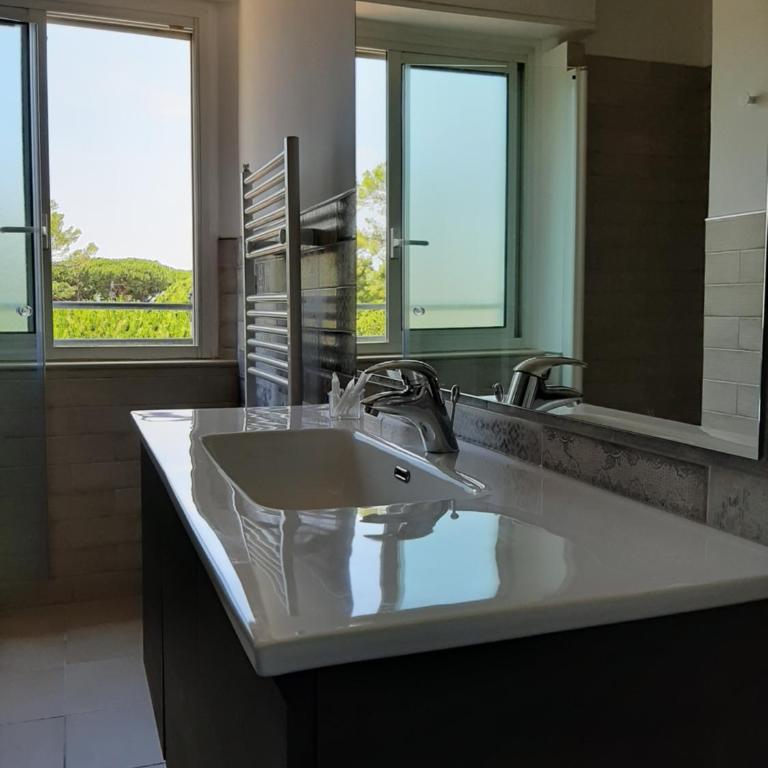 Hotel Desire' - Standard Family Room - 9