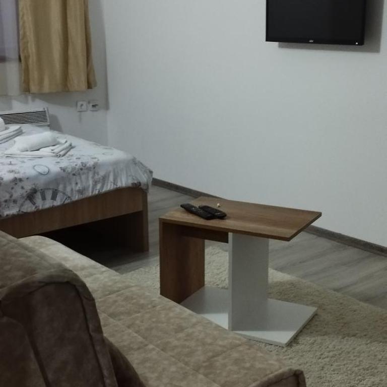Dobricin Konak Apartmani - Standard Apartment - 8