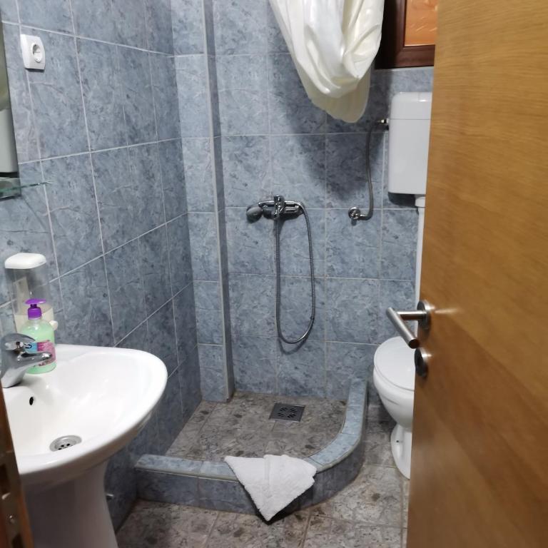 Dobricin Konak Apartmani - Standard Apartment - 2