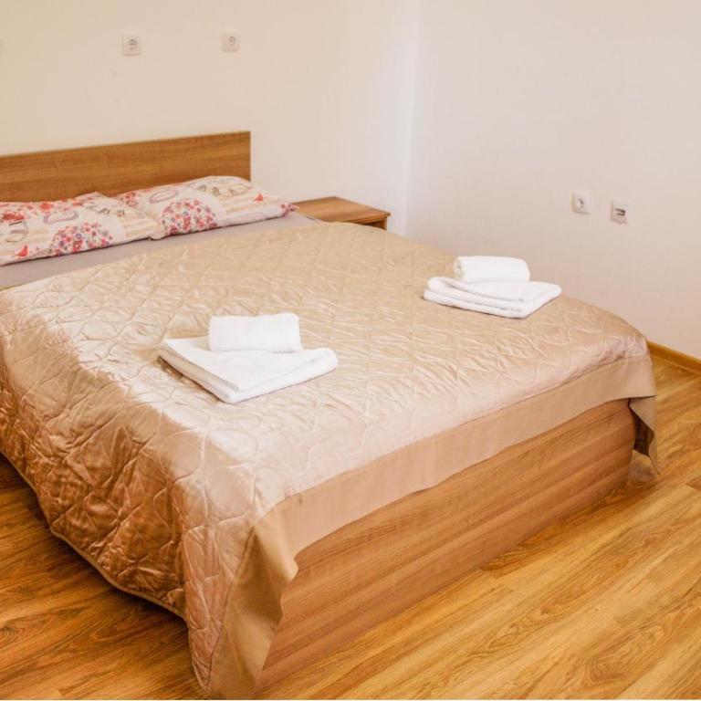 Dobricin Konak Apartmani - Apartment with Balcony - 9