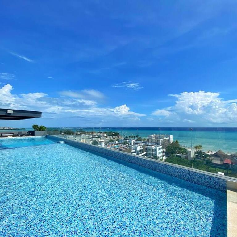 1BR condo de lujo a pasos del mar y de la 5ta avenida - One-Bedroom Apartment - 2