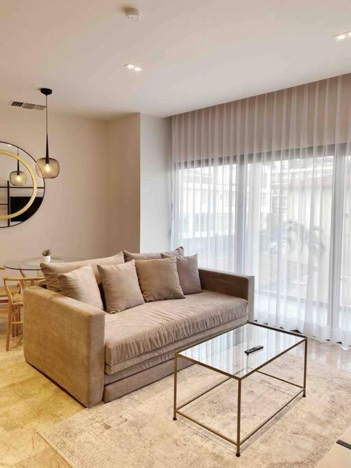 1BR condo de lujo a pasos del mar y de la 5ta avenida - One-Bedroom Apartment - 16