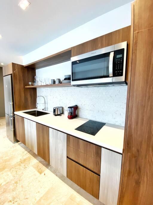 1BR condo de lujo a pasos del mar y de la 5ta avenida - One-Bedroom Apartment - 23