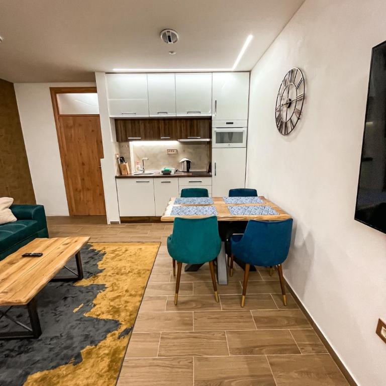 Diamond Kopaonik Centar - Superior Apartment - 9