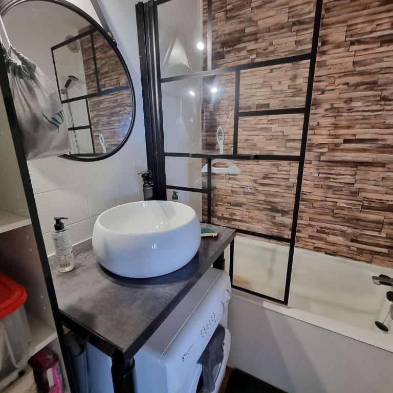 Charmant Duplex Pied des Pistes - 6 Pers, Wifi, Balcon, Lave-linge - FR-1-393-163 - Appartement - 6