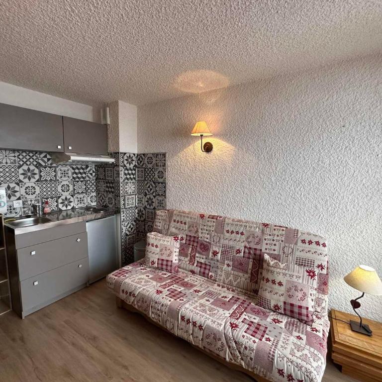 Studio confortable, ski aux pieds, proche centre, balcon privé - Studio - 1