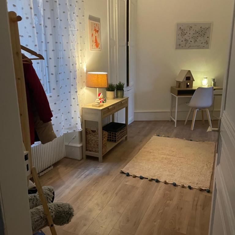 Le Charme de Colmar - Proche centre ville et gare - 8 personnes - arrivée autonome - Appartamento con 3 Camere da Letto - 24
