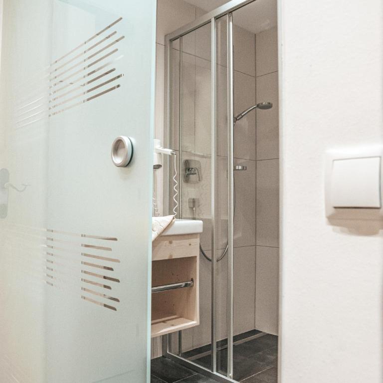 Hotel Mitterhof - Doppel- oder Zweibettzimmer - 1