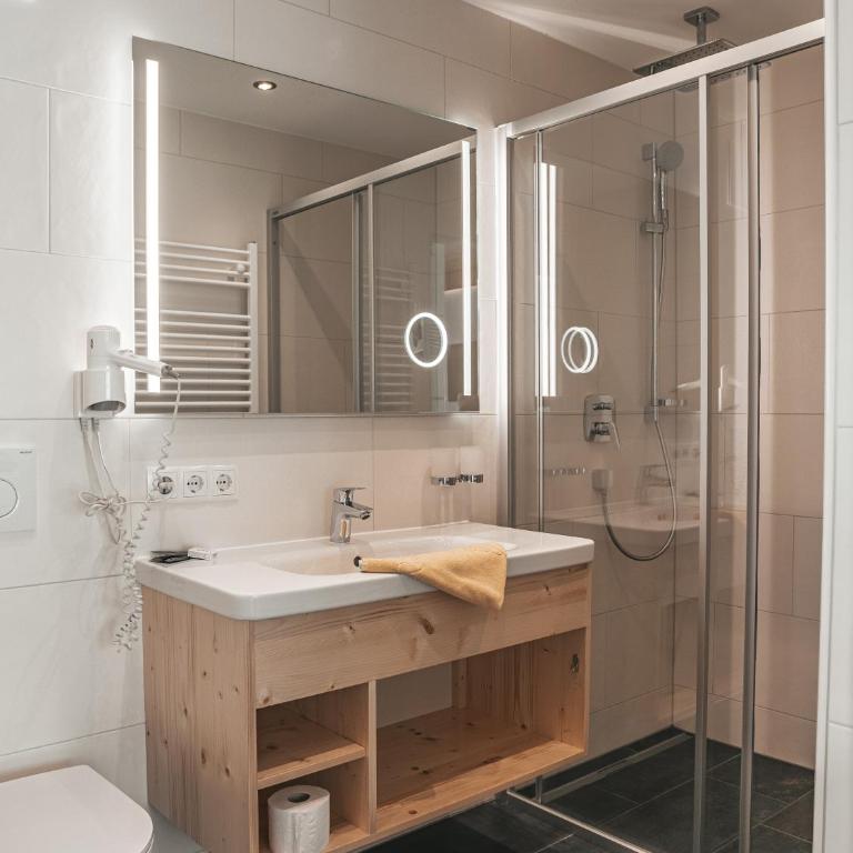 Hotel Mitterhof - Superior Dreibettzimmer - 2