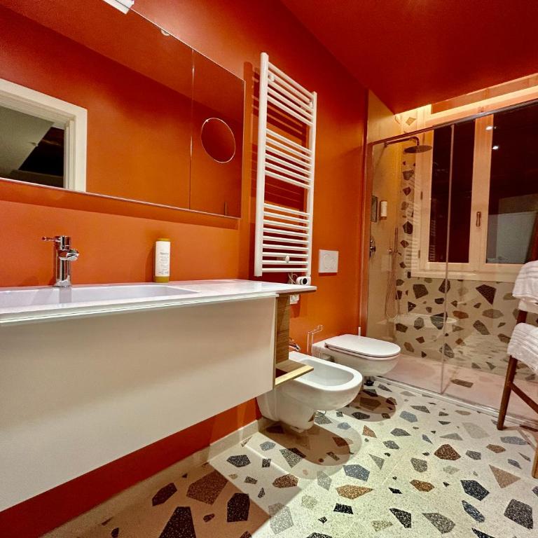 Farini Suites wi-fi - Camera Matrimoniale con Bagno Privato - 32