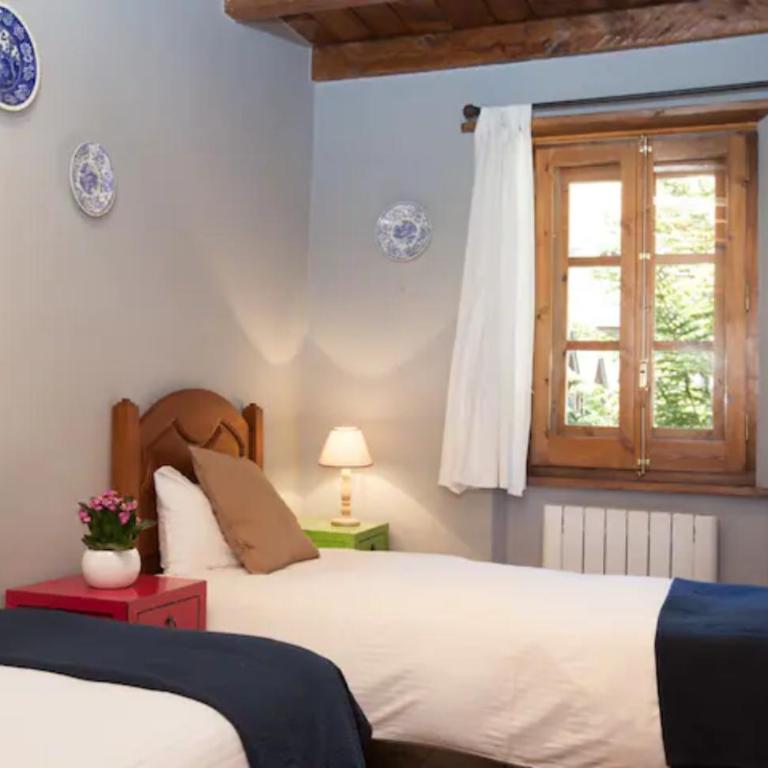 Tarter Chalets Apartaments - Four Bedroom Chalet Apartment with a Fireplace - 8