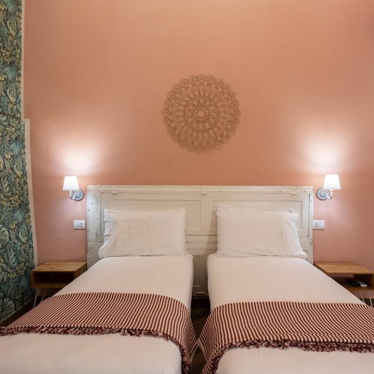 Tredici Boutique Rooms - Camera Matrimoniale/Doppia con Letti Singoli con Bagno Privato - 3