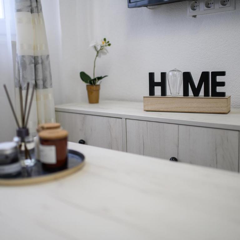 Apartman UMA - Two-Bedroom Apartment - 14