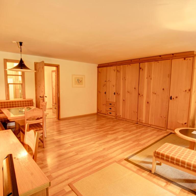 Chesa Munteratsch 1-Zimmerwohnung 106 Typ B - Apartment mit Blick auf die Berge - 9