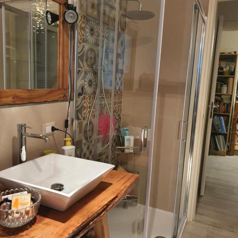 A casa di Mena - Camera Matrimoniale con Bagno Privato - 4