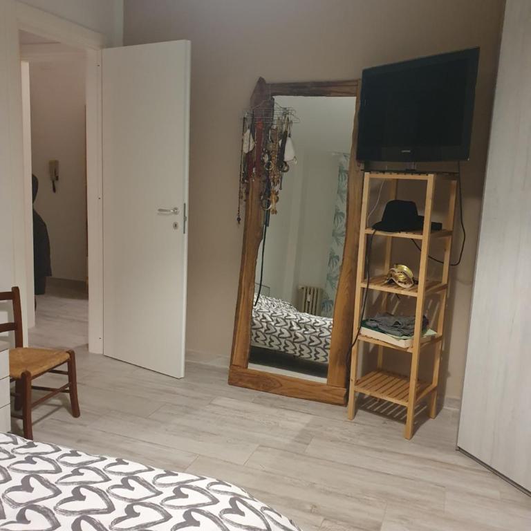 A casa di Mena - Camera Matrimoniale con Bagno Privato - 6