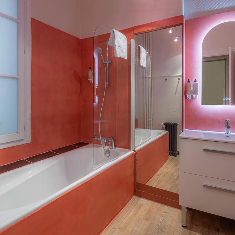 Hôtel Madame - Chambre Double avec Baignoire - 4