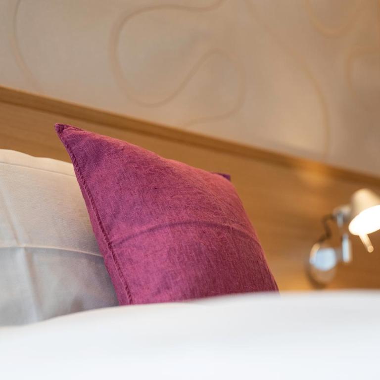 Hotel Gädi - Zimmer mit Queensize-Bett und Balkon - 5