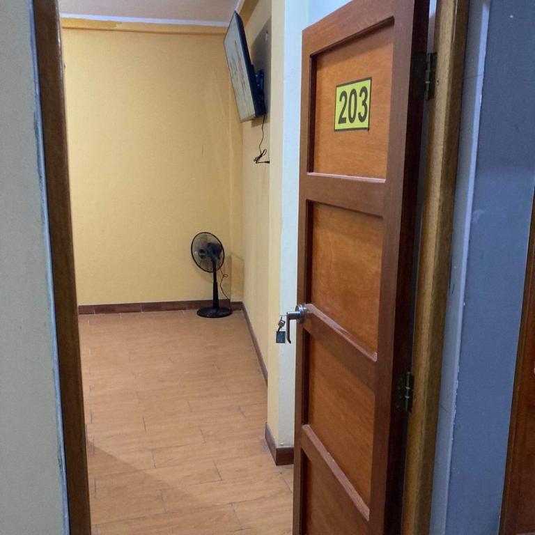 Alojamiento en Mancora - Alipio House - Triple Room with Private Bathroom - 6