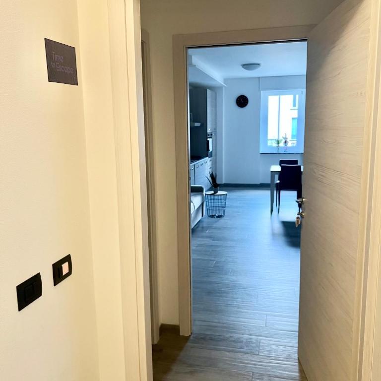 TIME TO ESCAPE - One-Bedroom Apartment - 13