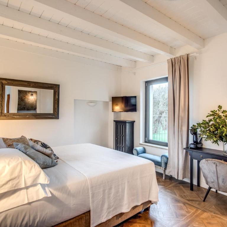 Vigna Caio Relais & Spa - Double King Room with Garden - 3