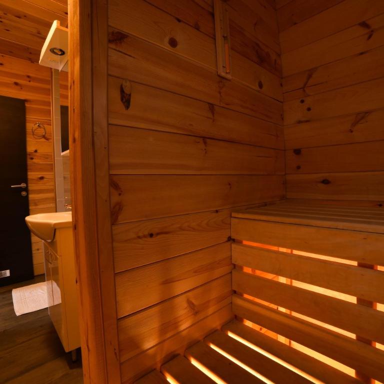 JollyKop Apartments - Luxury Two-Bedroom Apartment with Mountain View - 11