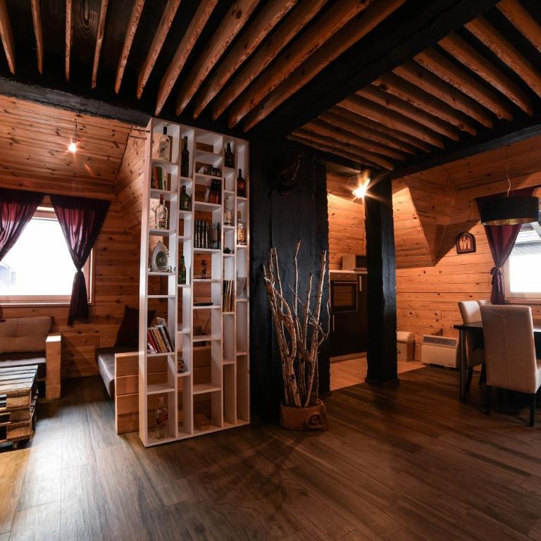 JollyKop Apartments - Luxury Two-Bedroom Apartment with Mountain View - 3
