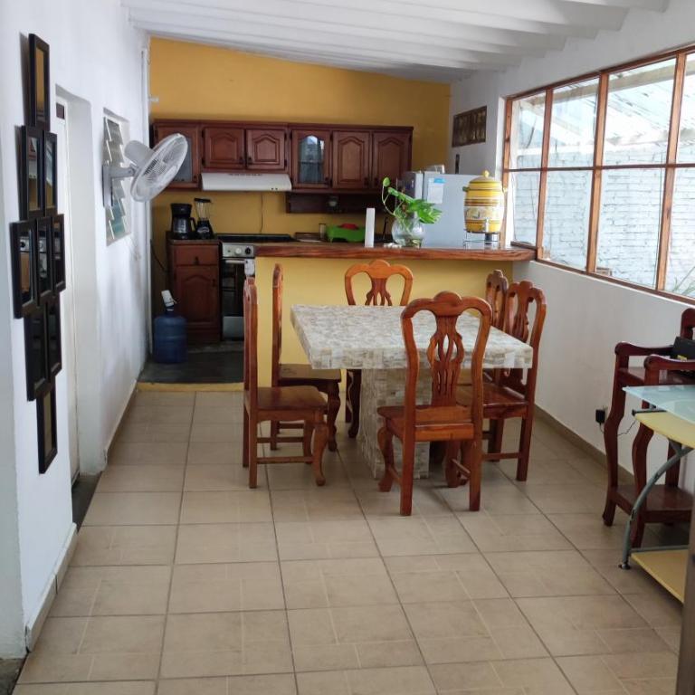 Casa Sixta a 7min del aeropuerto internacional PMX y 2 cuadras terminal autob ADO - Habitación Familiar - 13