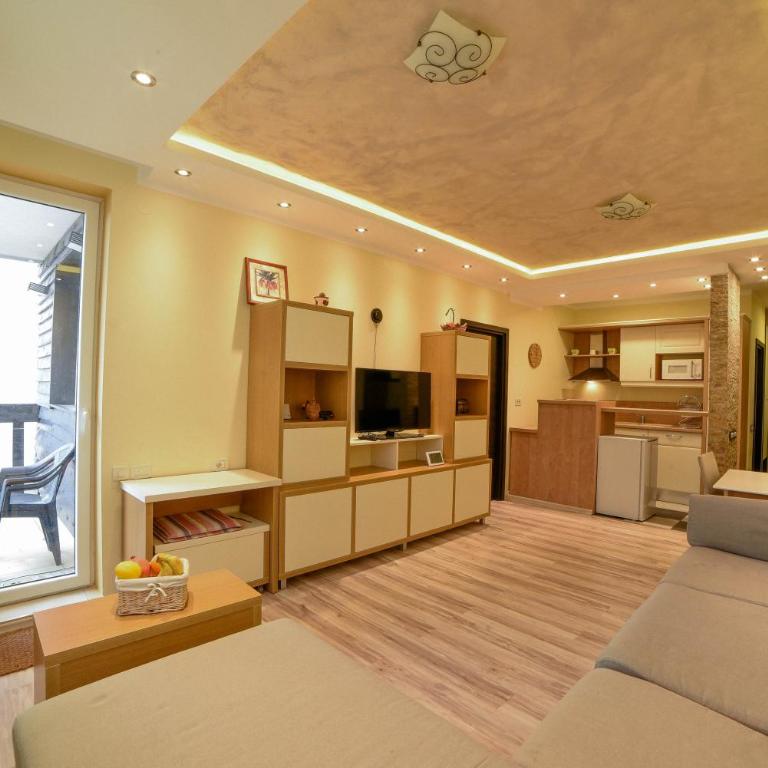 JollyKop Apartments - One-Bedroom Apartment with Mountain View - 1