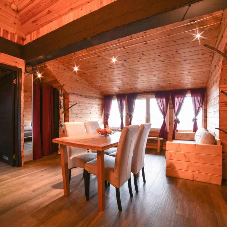 JollyKop Apartments - One-Bedroom Apartment with Mountain View - 9