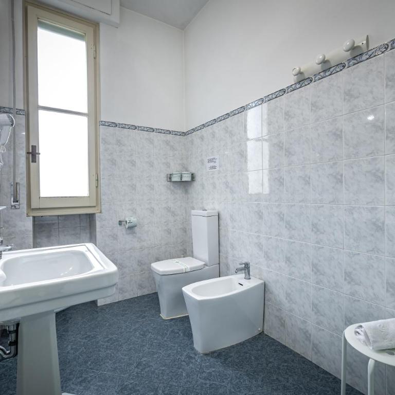 Maison Bianca B&B - Camera Familiare con Bagno Privato Esterno - 5