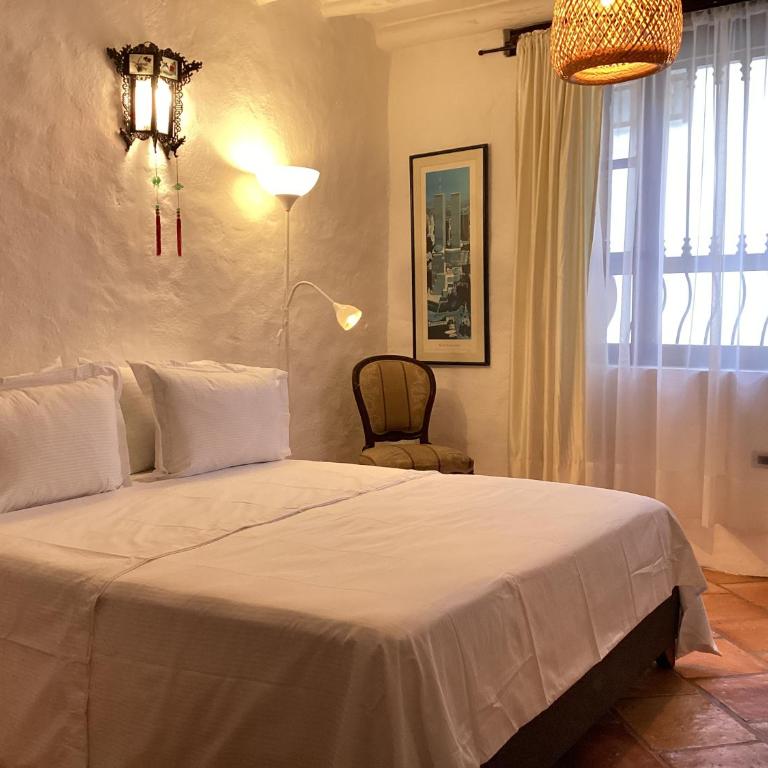 CASA DE LAS MATERAS - Estudio con cama extragrande y sofá cama - 2