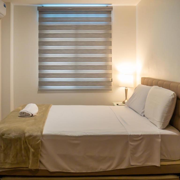 The Royalty Inn ApartmentHotel #1 - Habitación Doble con baño privado - 1 o 2 camas - 2