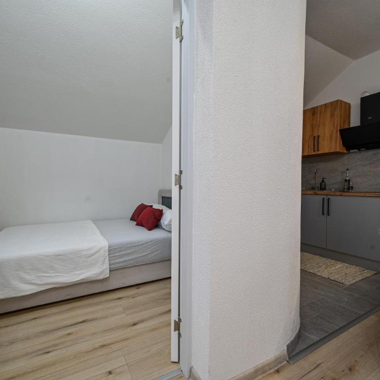 Apartman UMA - Two-Bedroom Apartment - 23